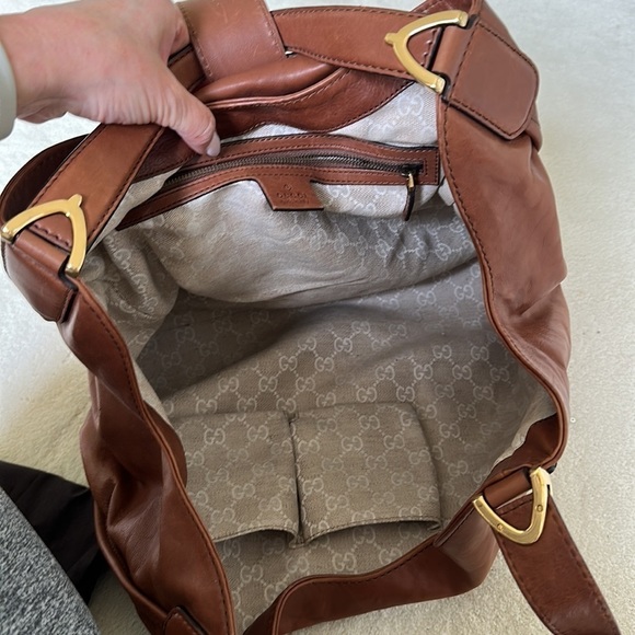 Gucci Brown Soft Stirrup Leather Shoulder Bag Meduim - Picture 10 of 16